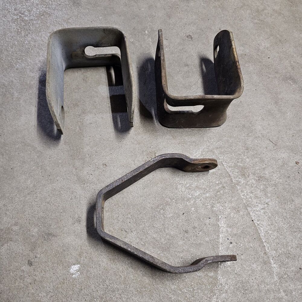 Vintage Saddle Shackle Brackets Porcelain Spool Insulators 3/4 Hole 3" x 4"